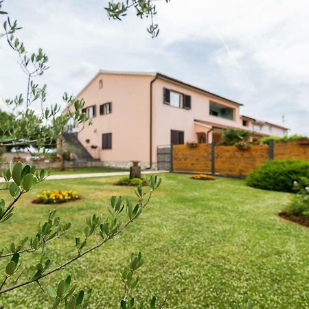 Apartments Korina Kanfanar Extérieur photo