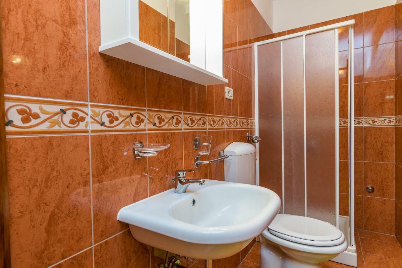 Apartments Korina Kanfanar Extérieur photo